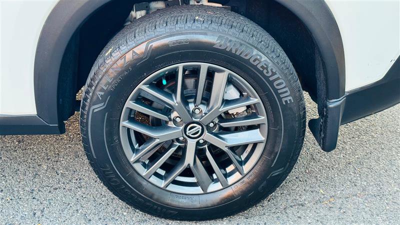 Used 2021 Nissan Rogue S FWD image 16
