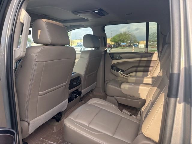 Used 2017 Chevrolet Suburban LT image 10