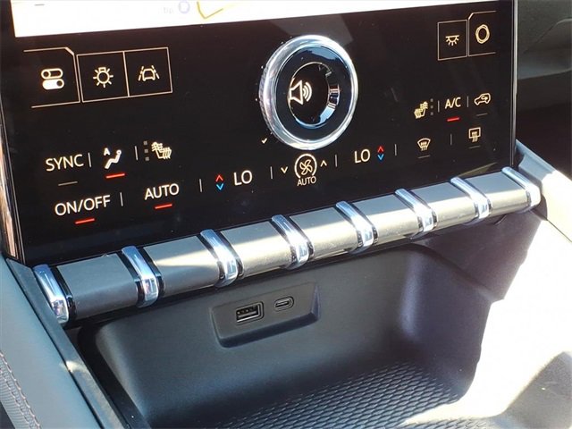 New 2026 GMC Terrain AT4 w/ LPO, Floor Liner Package image 17