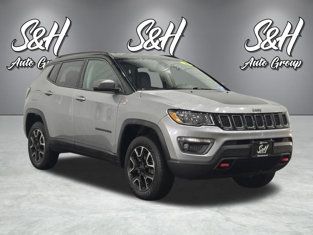 Used 2020 Jeep Compass Trailhawk AWD/4WD image 2