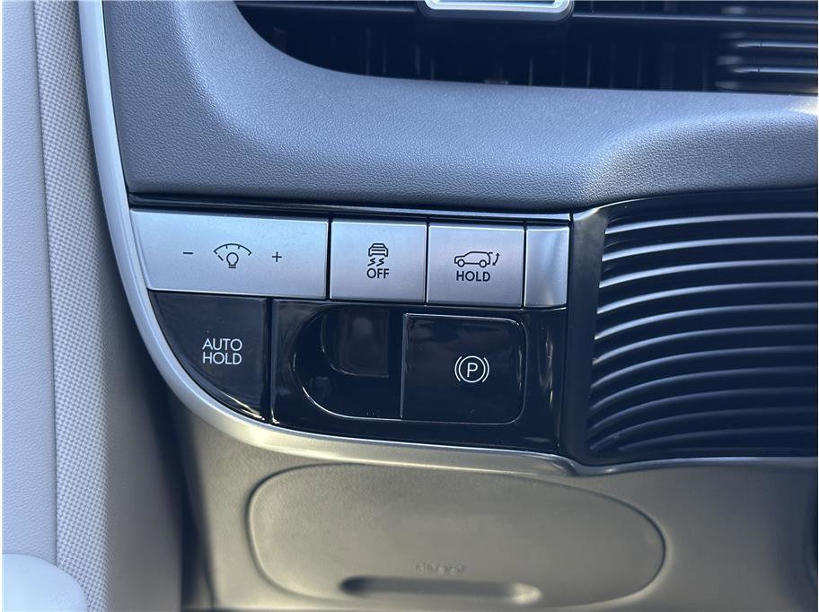 Used 2023 Hyundai Ioniq 5 SEL image 23