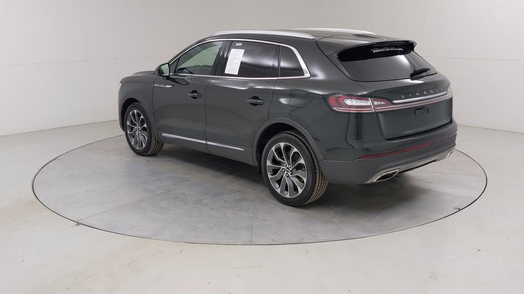 Used 2023 Lincoln Nautilus Reserve w/ Luxury Package image 17