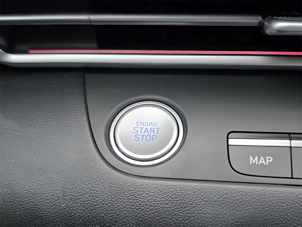 Certified 2024 Hyundai Elantra SEL w/ Convenience Package image 20