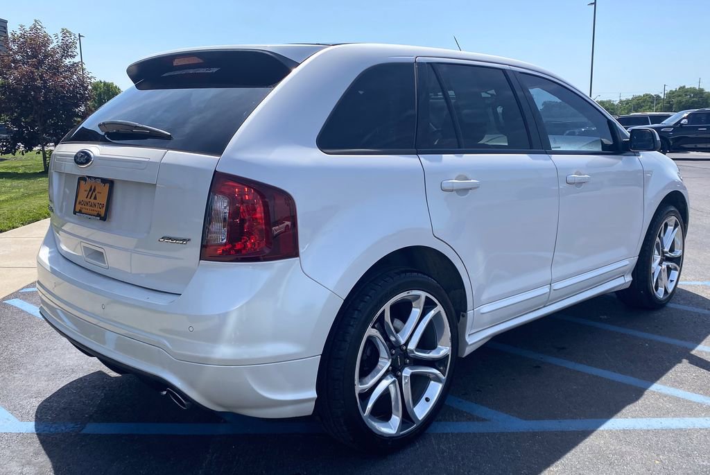 Used 2013 Ford Edge Sport w/ Driver Entry Pkg FWD image 4