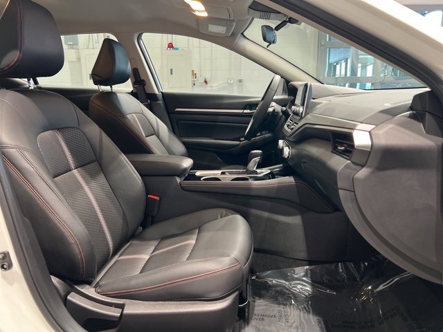 Used 2025 Nissan Altima 2.5 SR image 53