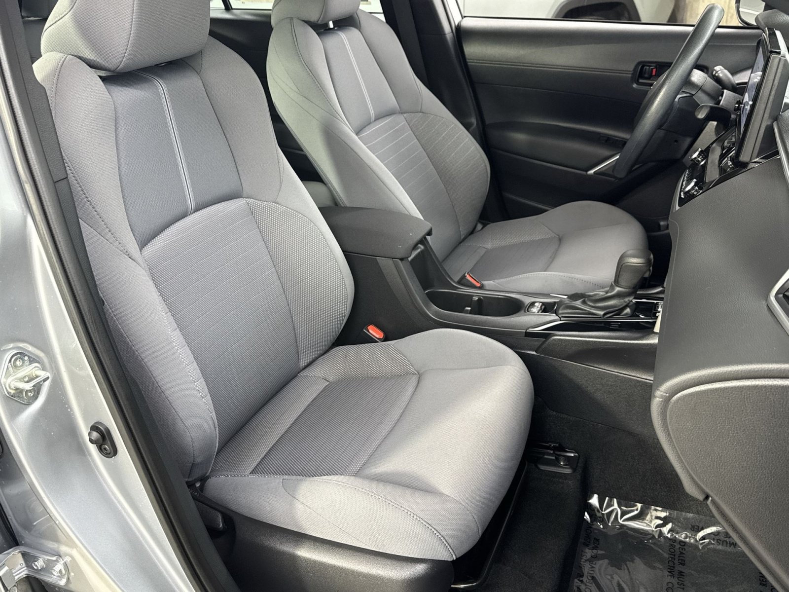 Used 2024 Toyota Corolla Cross AWD Hybrid image 39