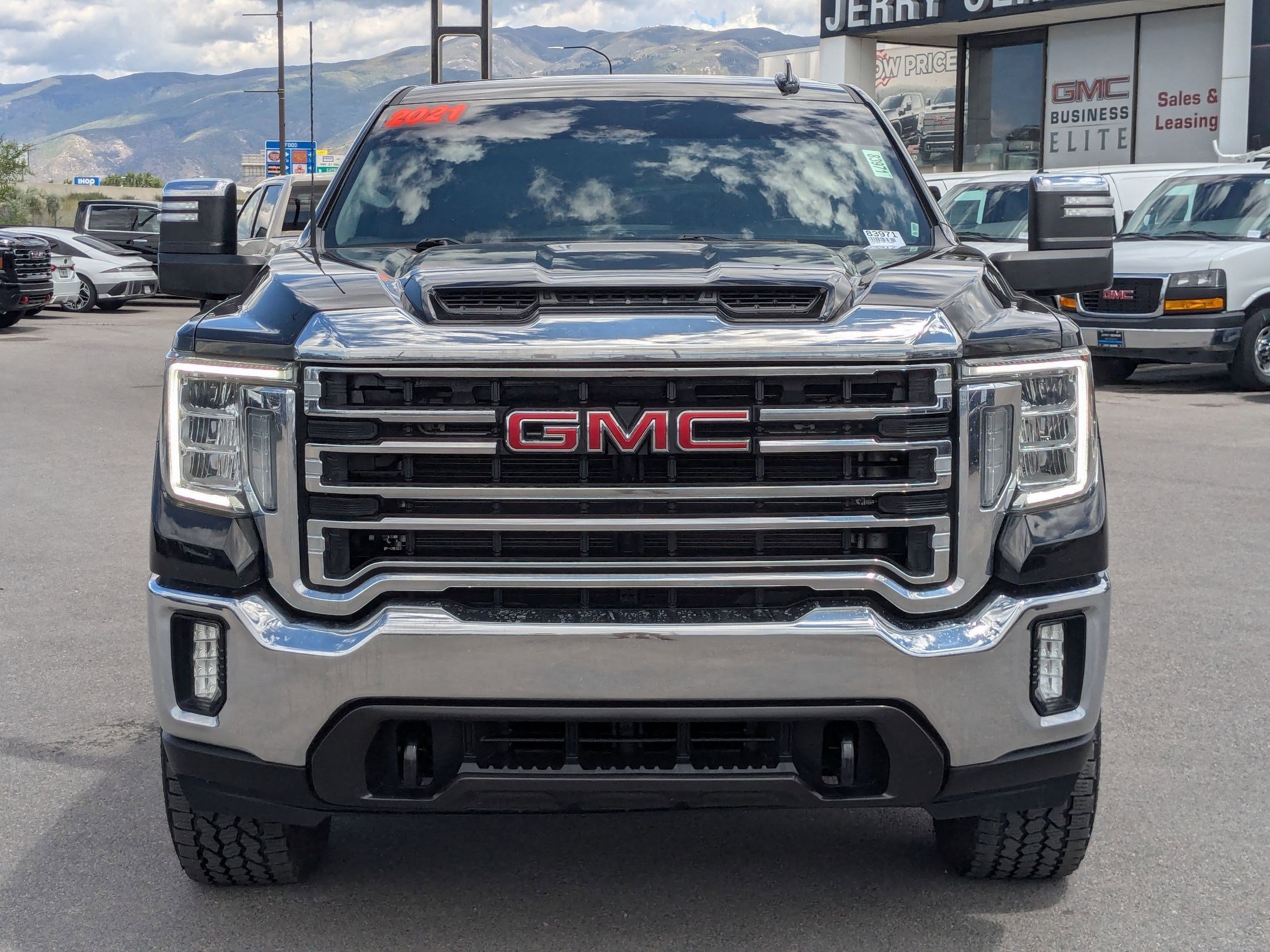 Used 2021 GMC Sierra 3500 SLT w/ Gooseneck/5TH Wheel Package AWD/4WD image 8