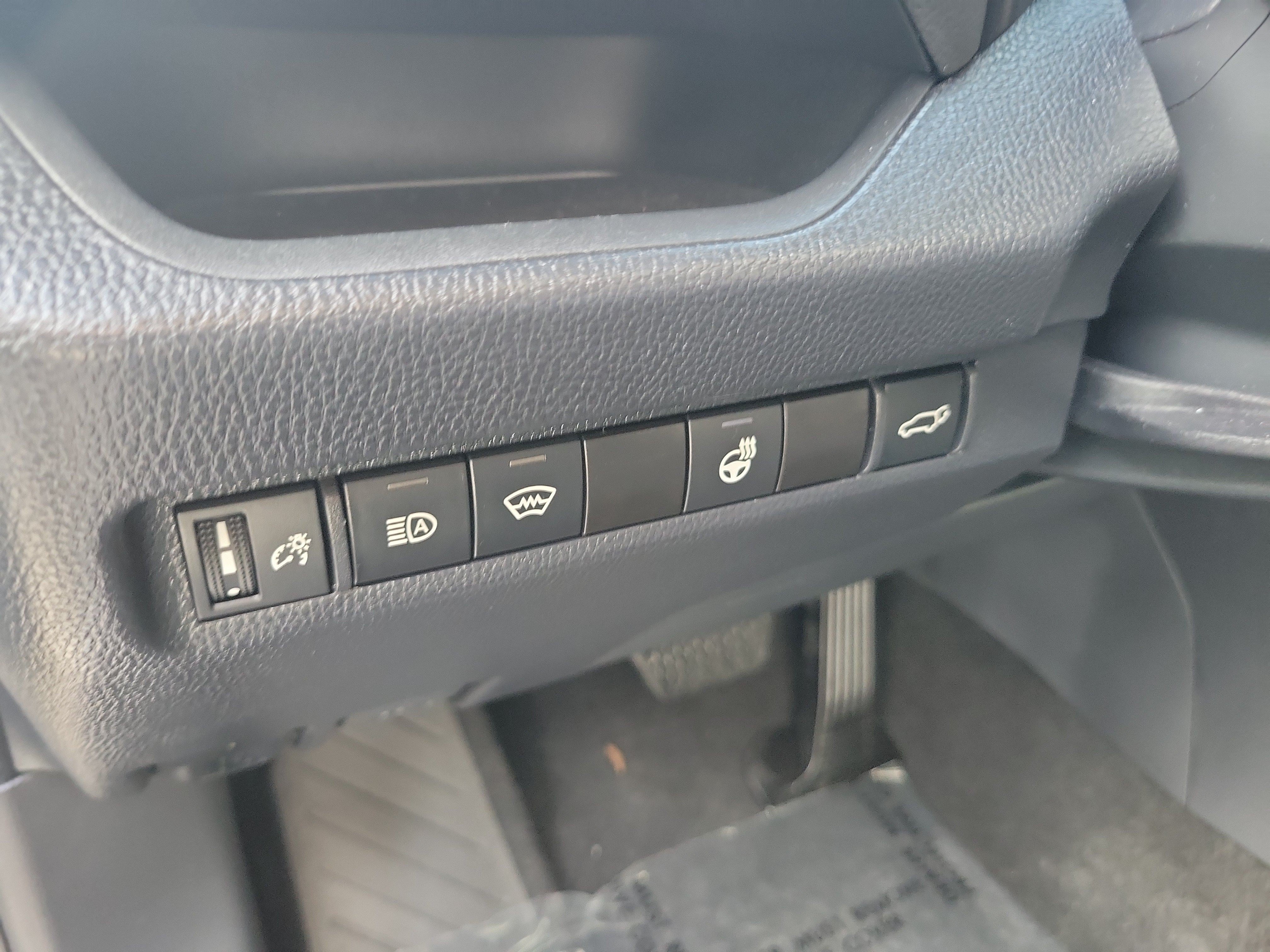 Used 2023 Toyota RAV4 XLE Premium FWD image 25