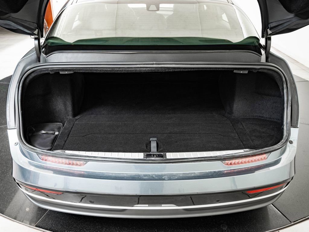 Used 2024 Lucid Air Touring image 21