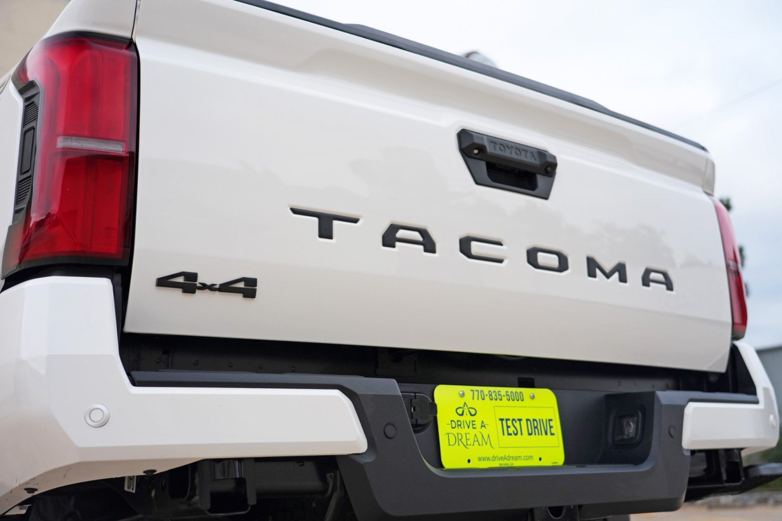Used 2026 Toyota Tacoma TRD Off-Road w/ TRD Off Road Premium Package AWD/4WD image 55