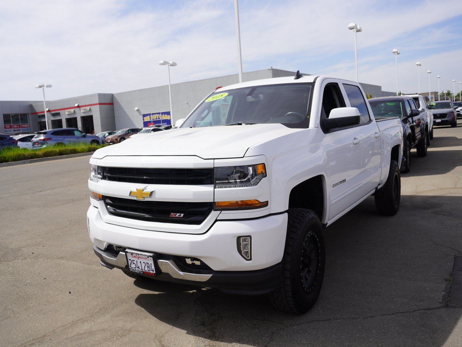 Used 2018 Chevrolet Silverado 1500 LT w/ All Star Edition AWD/4WD image 7