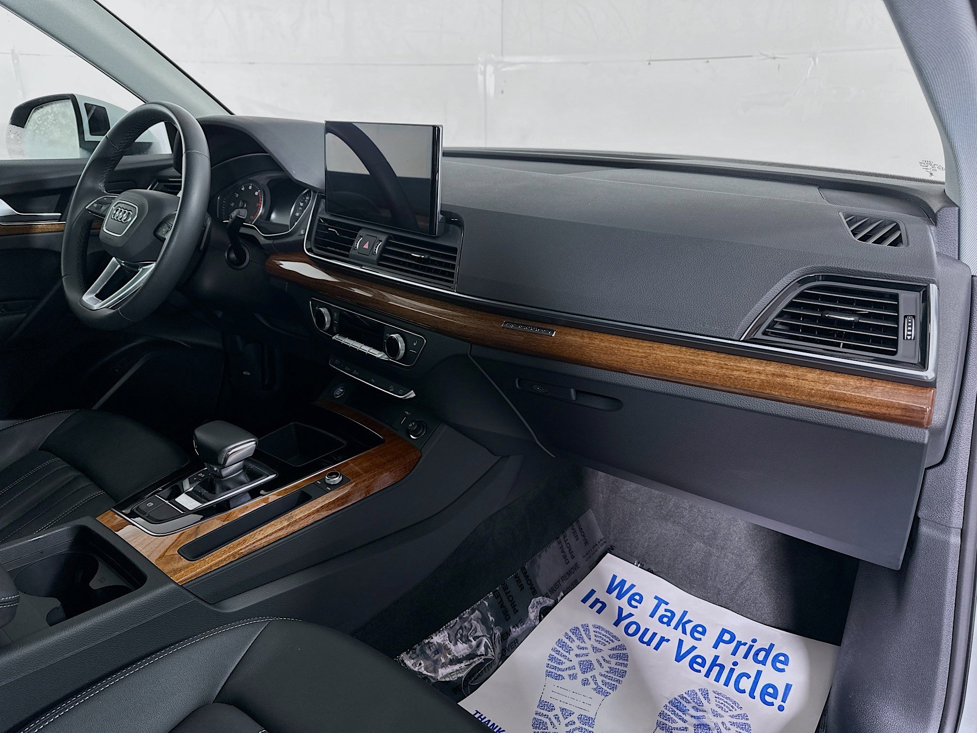 Used 2023 Audi Q5 2.0T Premium w/ Convenience Package image 28