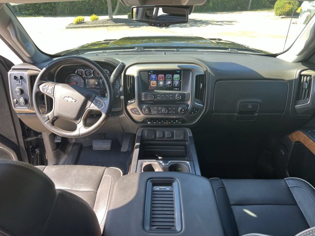 Used 2018 Chevrolet Silverado 2500 High Country w/ Duramax Plus Package AWD/4WD image 21