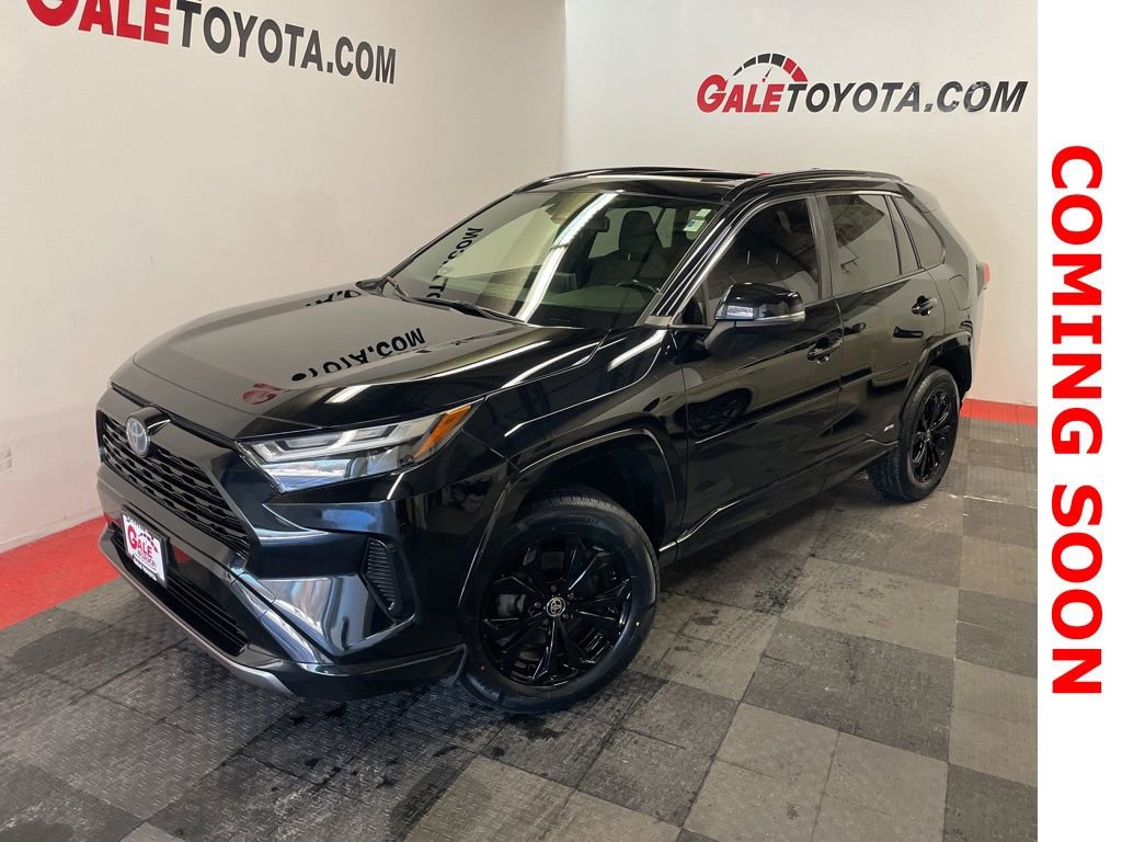 Used 2022 Toyota RAV4 SE w/ Convenience Package