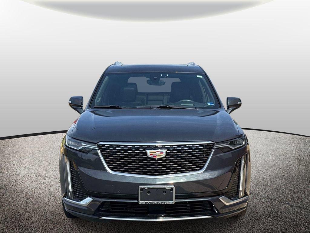 Used 2023 Cadillac XT6 Premium Luxury w/ Technology Package AWD/4WD image 5