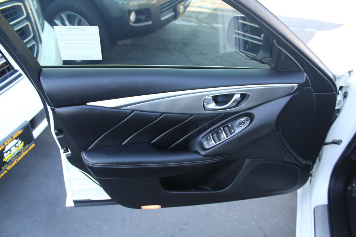 Used 2015 INFINITI Q50 w/ Moonroof Package RWD image 17