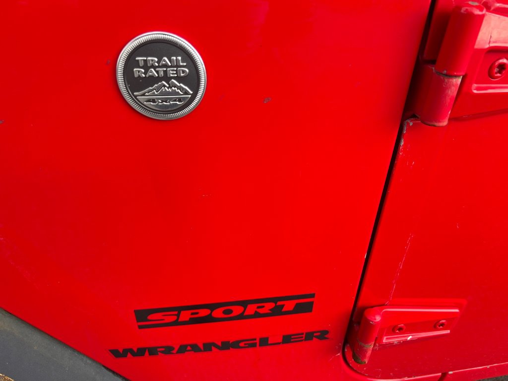 Used 2016 Jeep Wrangler Sport AWD/4WD image 16