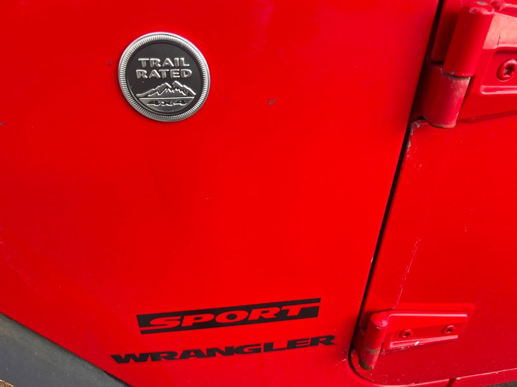 Used 2016 Jeep Wrangler Sport image 16