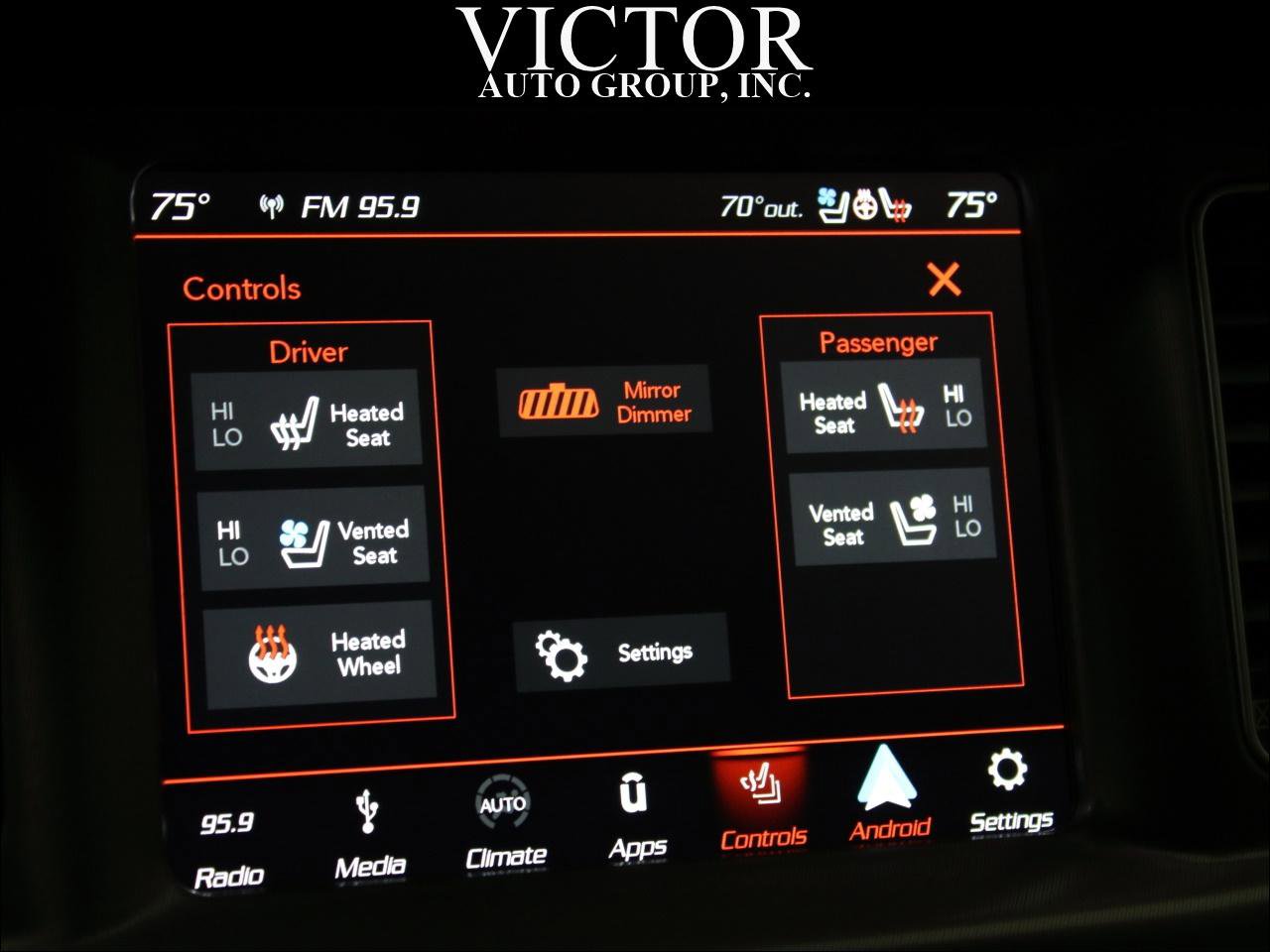 Used 2019 Dodge Charger R/T w/ Plus Group image 24