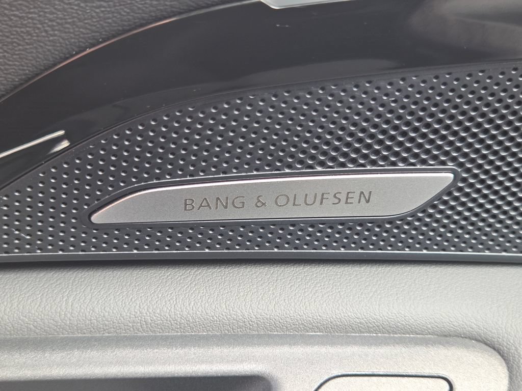 Certified 2025 Audi Q5 Prestige AWD/4WD image 15