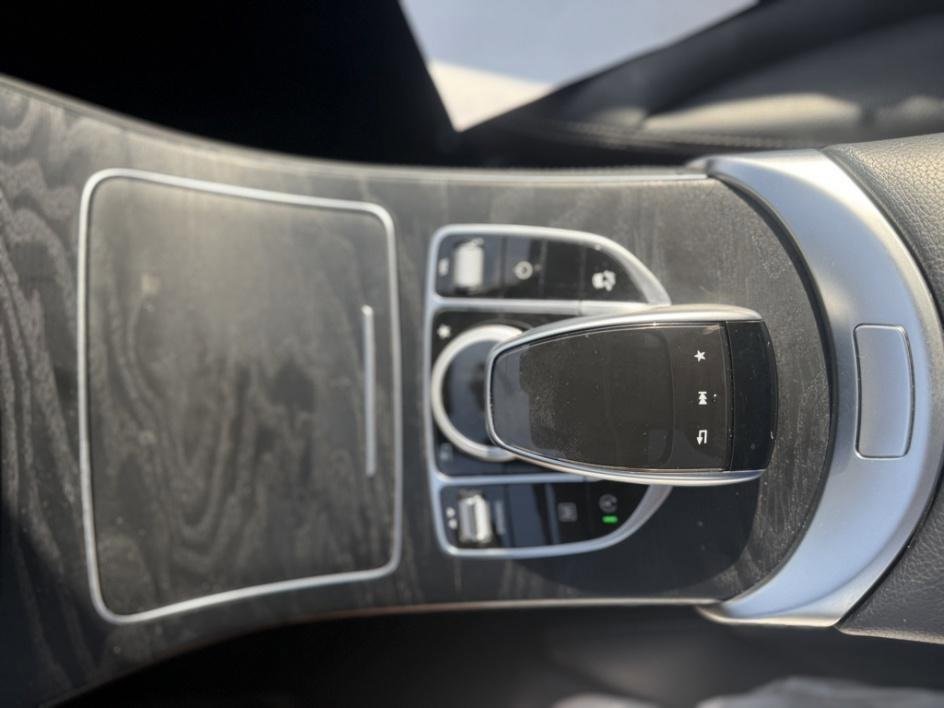 Used 2017 Mercedes-Benz GLC 300 4MATIC Coupe image 33