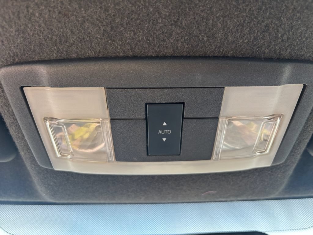Used 2008 Ford Focus Sedan FWD image 21