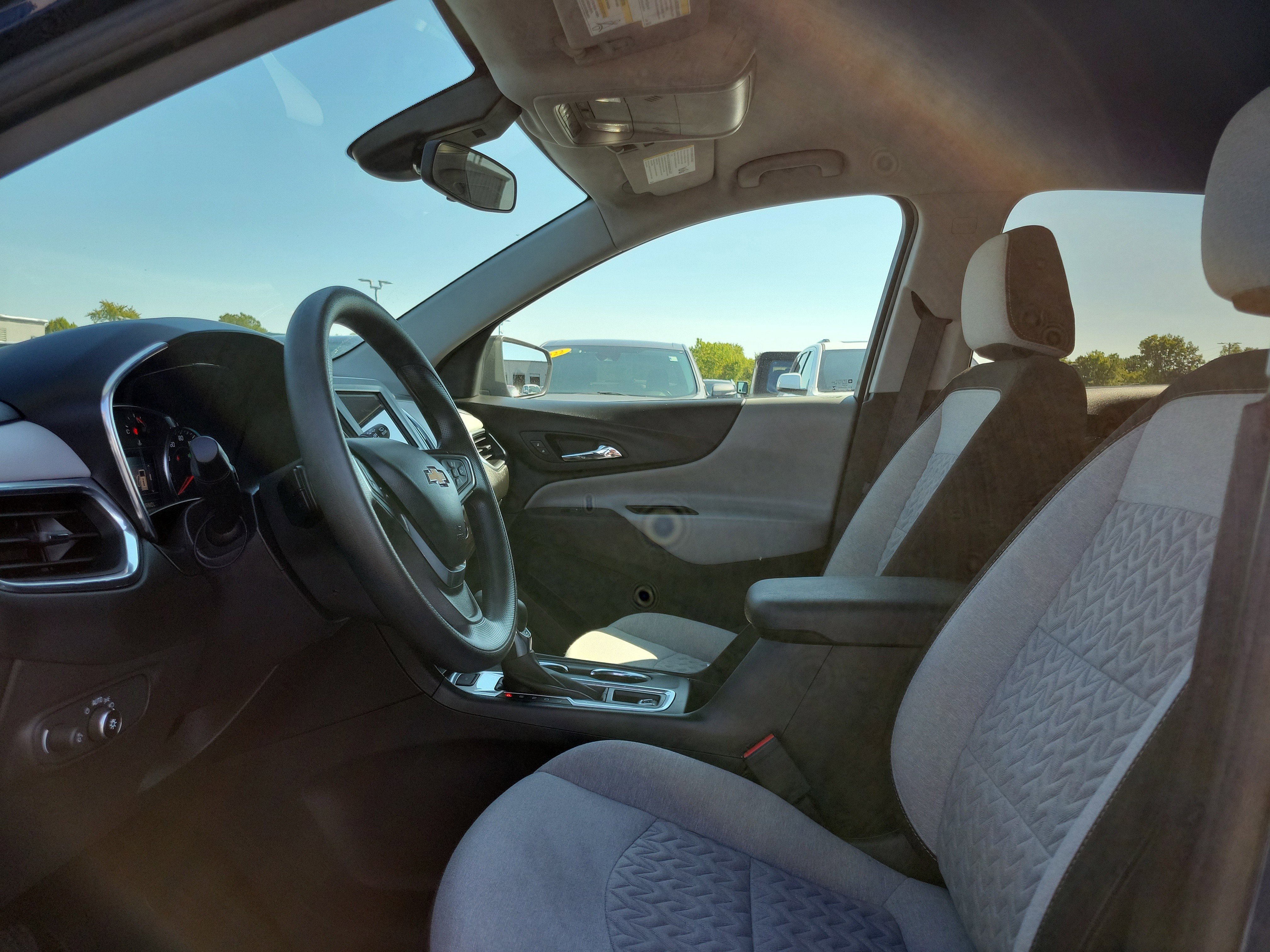 Used 2022 Chevrolet Equinox LS w/ LS Convenience Package image 15