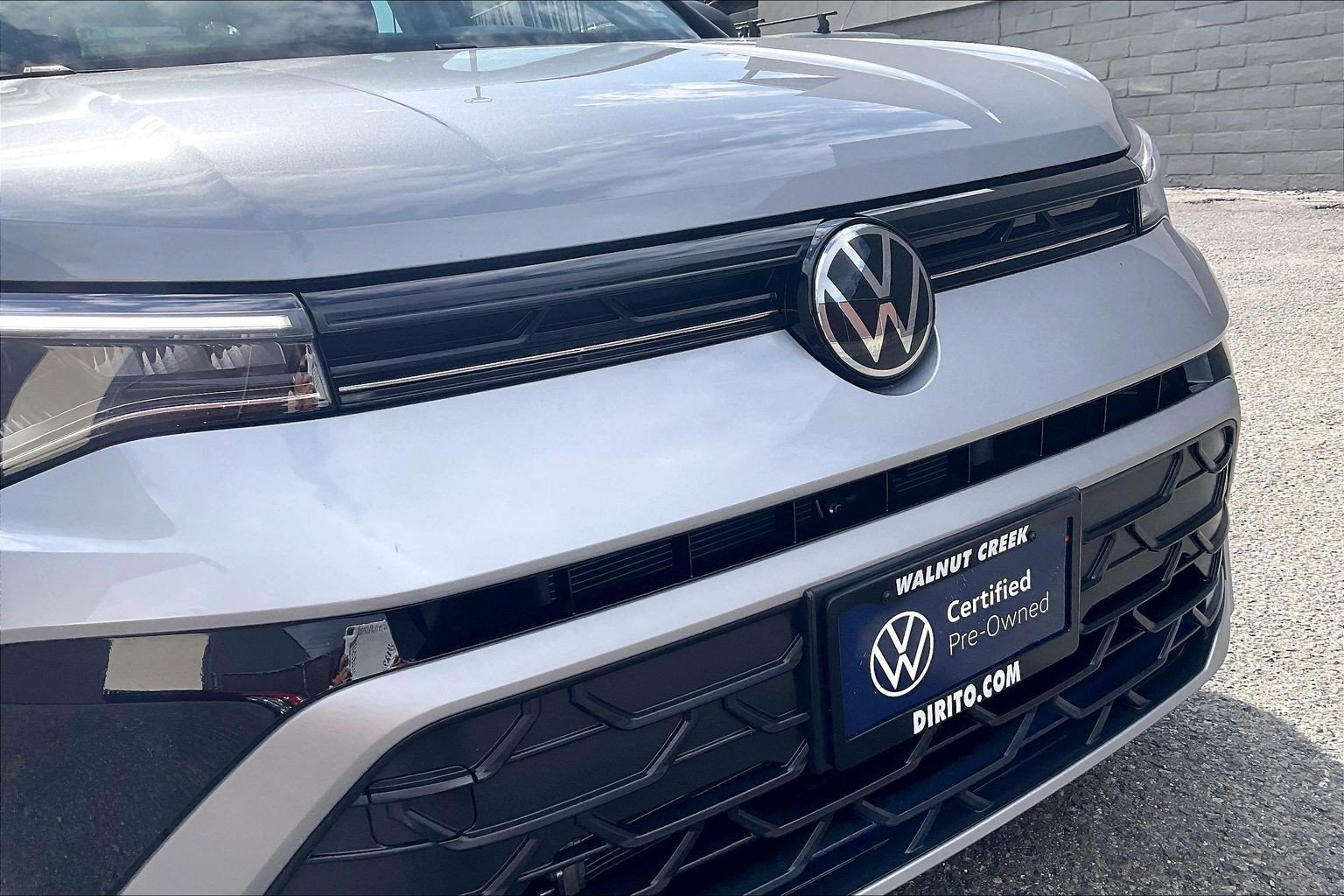 Certified 2025 Volkswagen Taos S FWD image 30