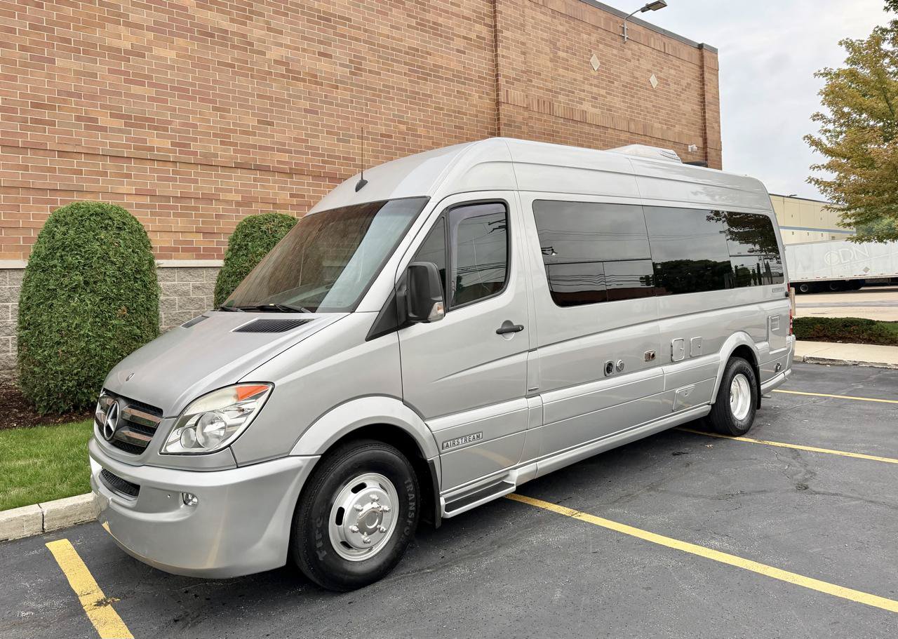 Used 2012 Mercedes-Benz Sprinter 3500 image 3