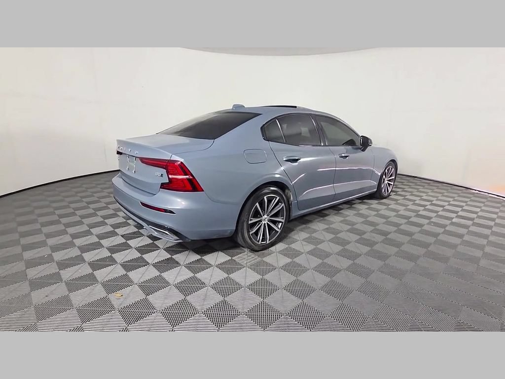 Used 2022 Volvo S60 B5 Momentum AWD/4WD image 41