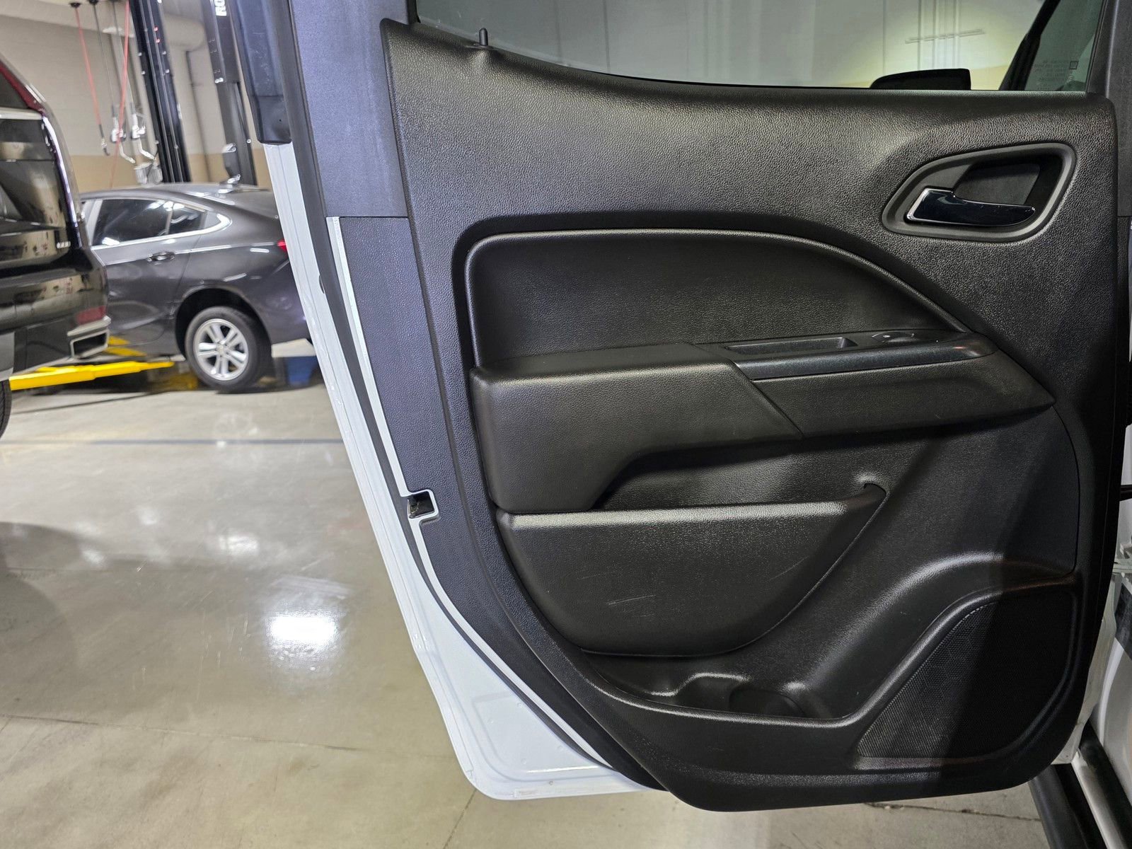 Used 2018 Chevrolet Colorado ZR2 AWD/4WD image 14
