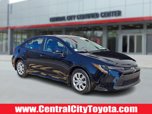 Used 2025 Toyota Corolla LE