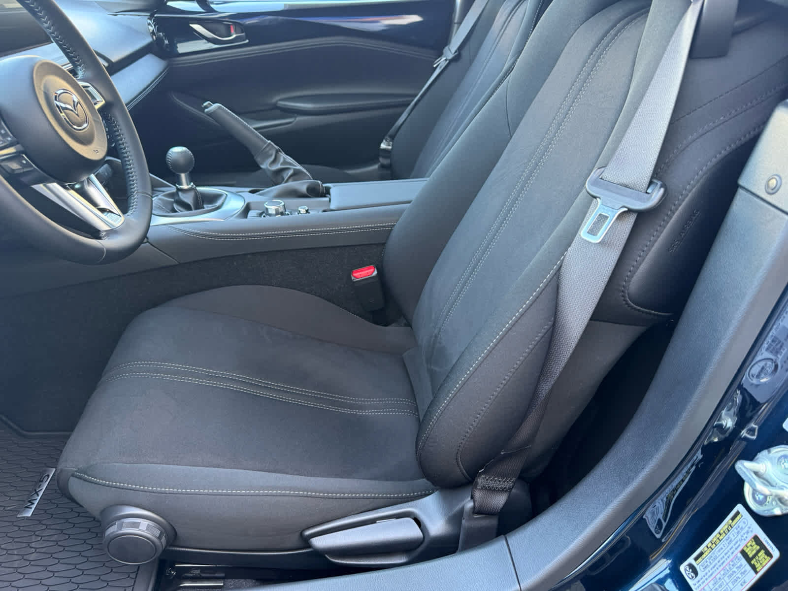 New 2026 MAZDA MX-5 Miata Club w/ Weather Package RWD image 4