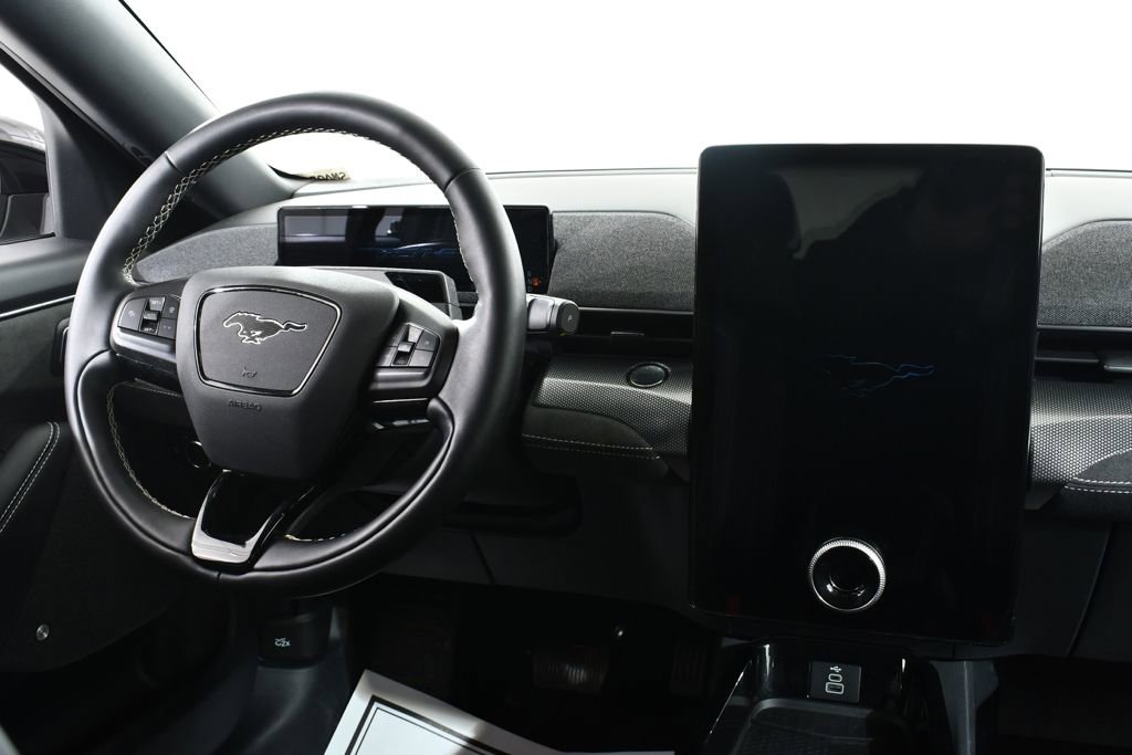 Used 2025 Ford Mustang Mach-E GT image 8
