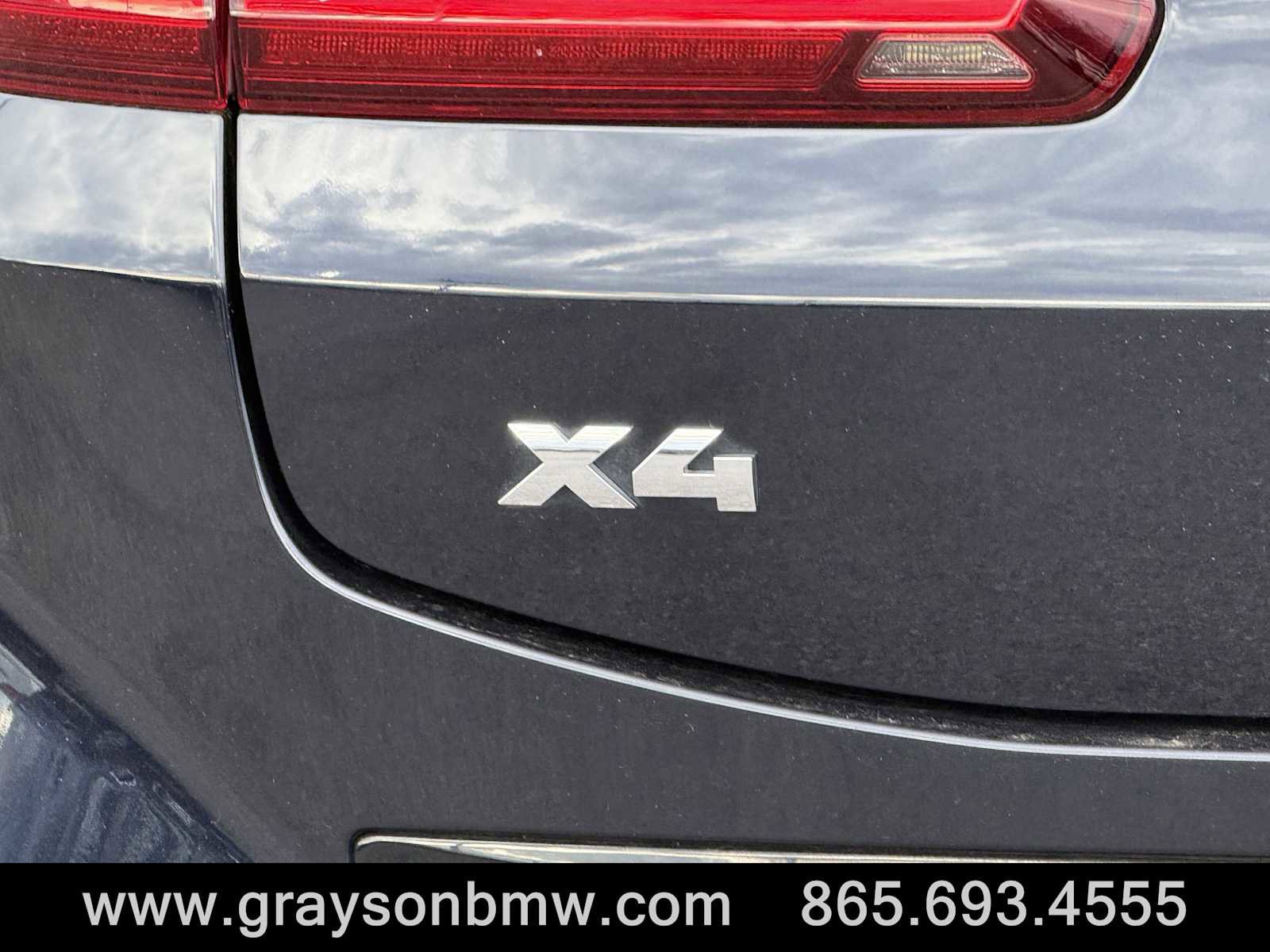 Used 2025 BMW X4 M40i w/ Premium Package image 35