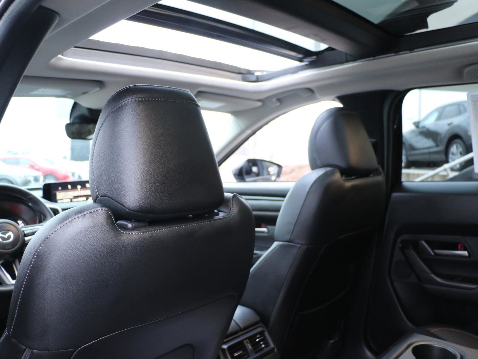 Certified 2025 MAZDA CX-50 AWD 2.5 Hybrid w/ Premium Pkg image 11