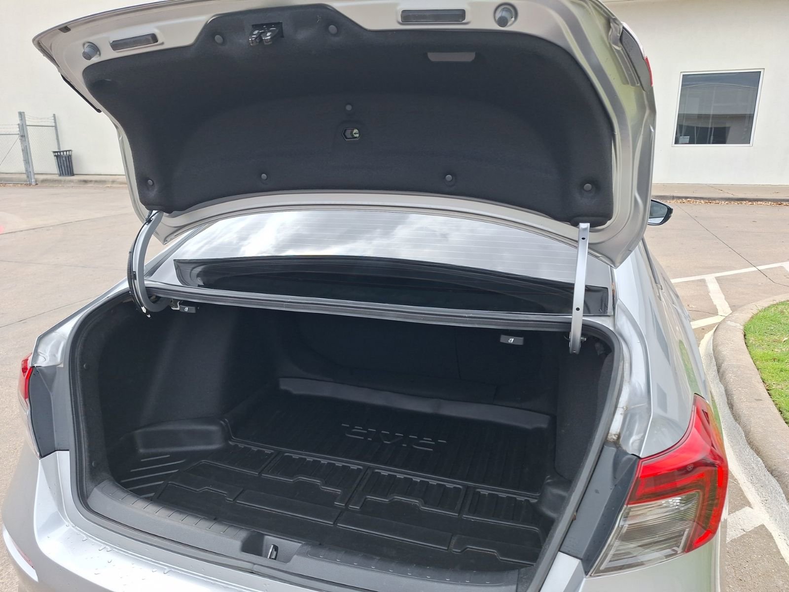 Used 2024 Honda Civic Touring image 37