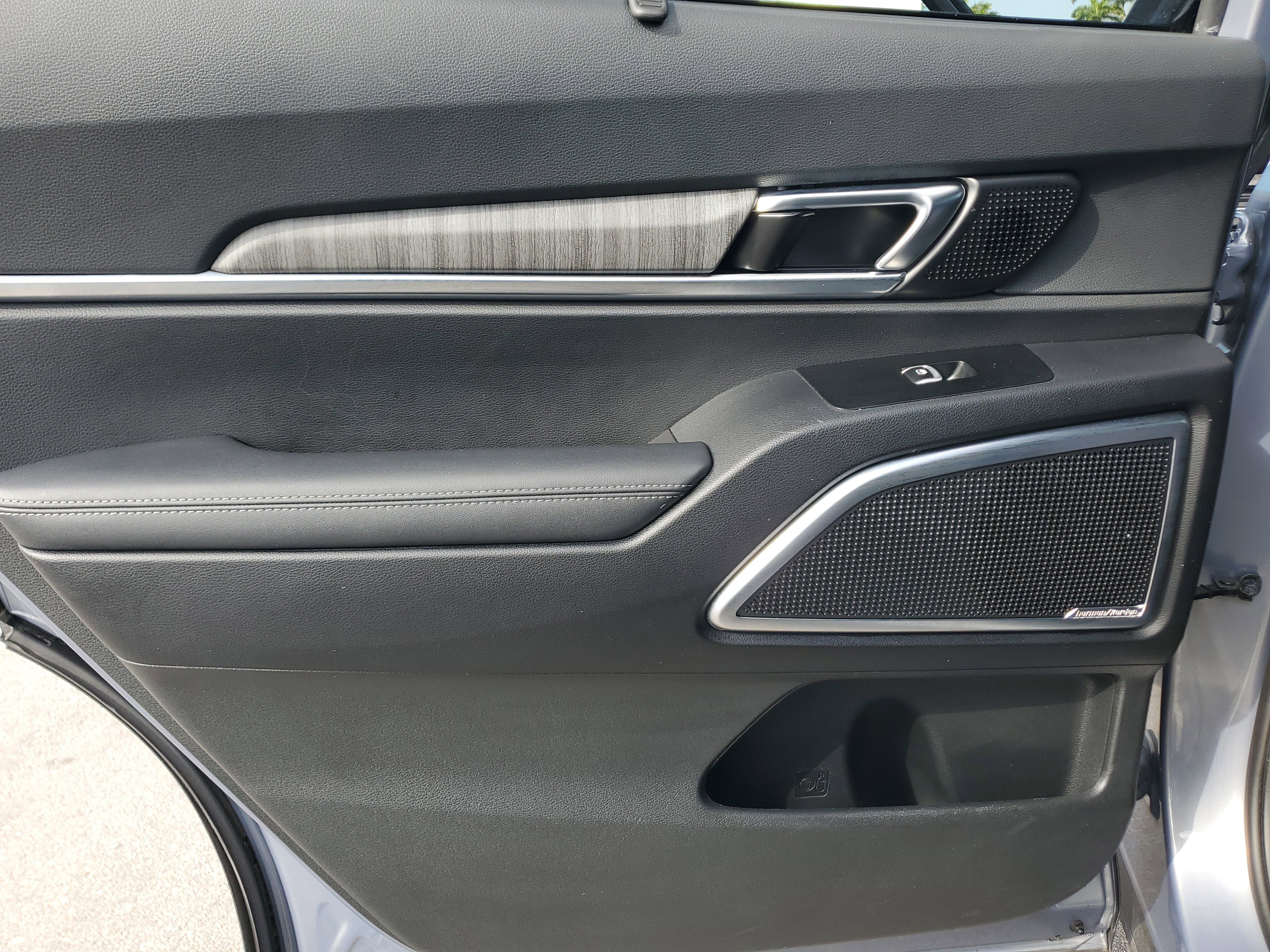 Used 2024 Kia Telluride SX image 30