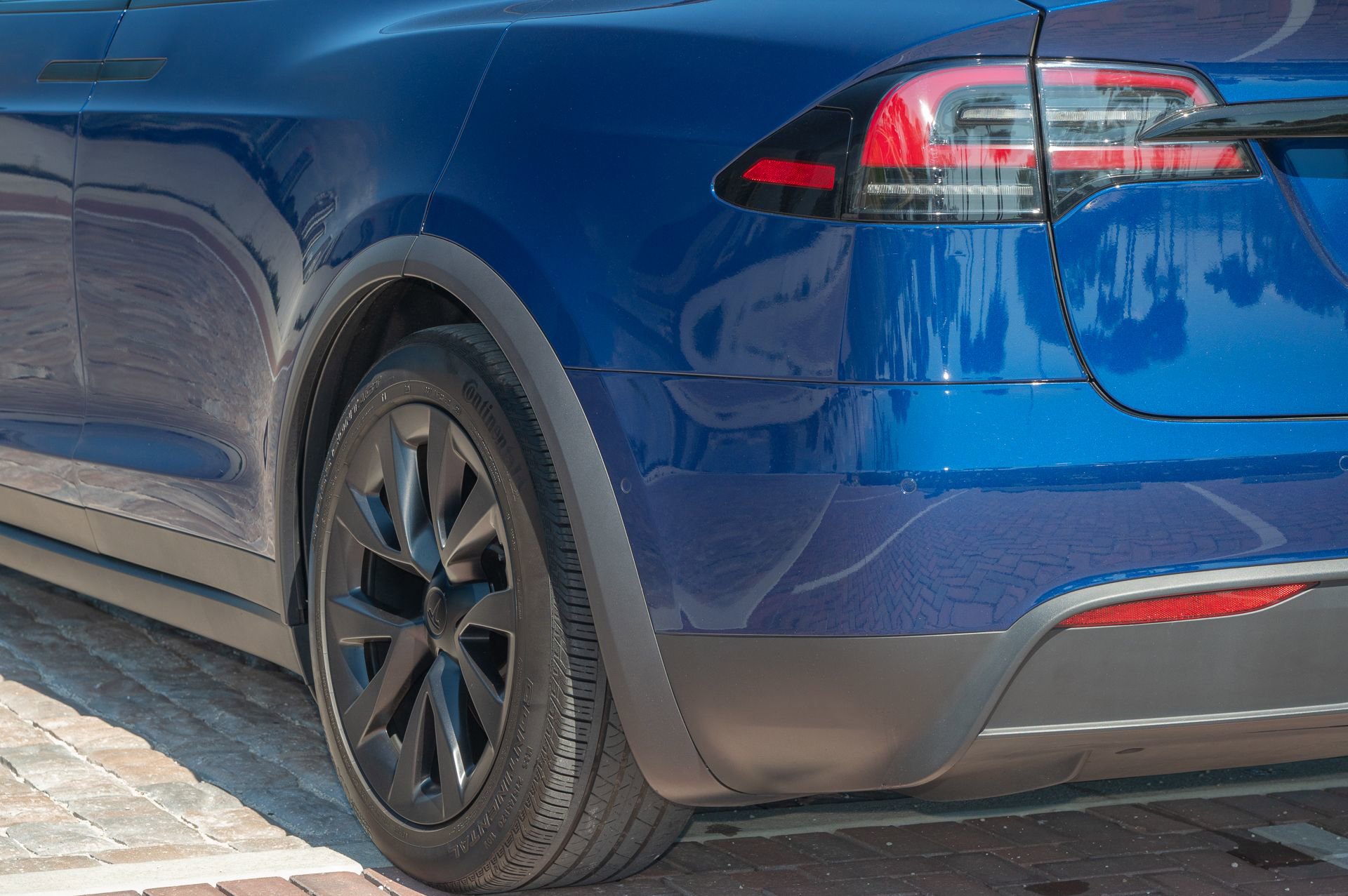 Used 2022 Tesla Model X Long Range image 45