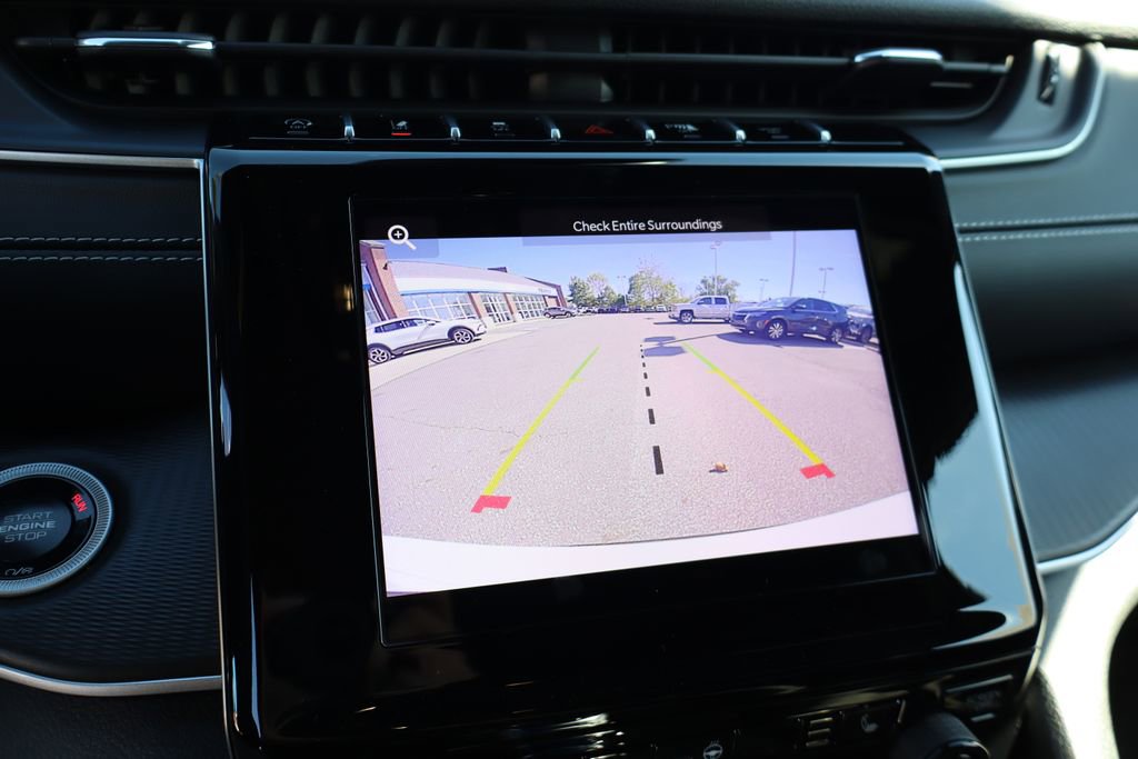 Used 2024 Jeep Grand Cherokee L Altitude image 19