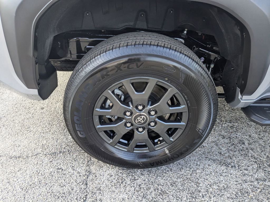 Used 2025 Toyota 4Runner SR5 image 33