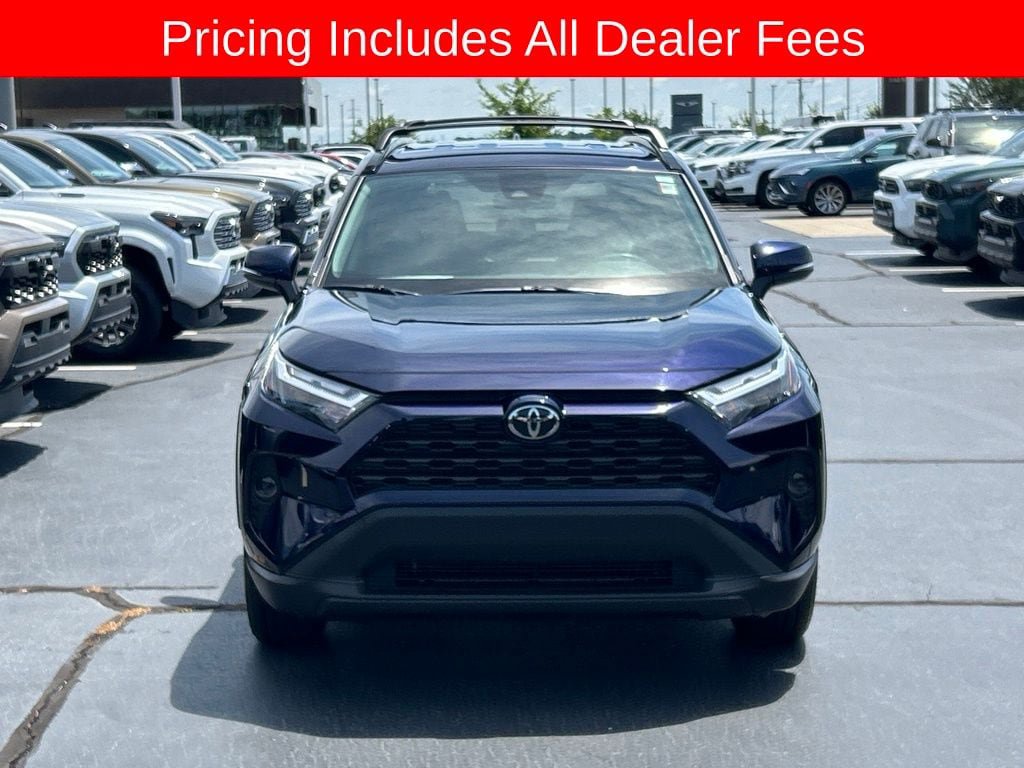 Used 2025 Toyota RAV4 XLE AWD/4WD image 22