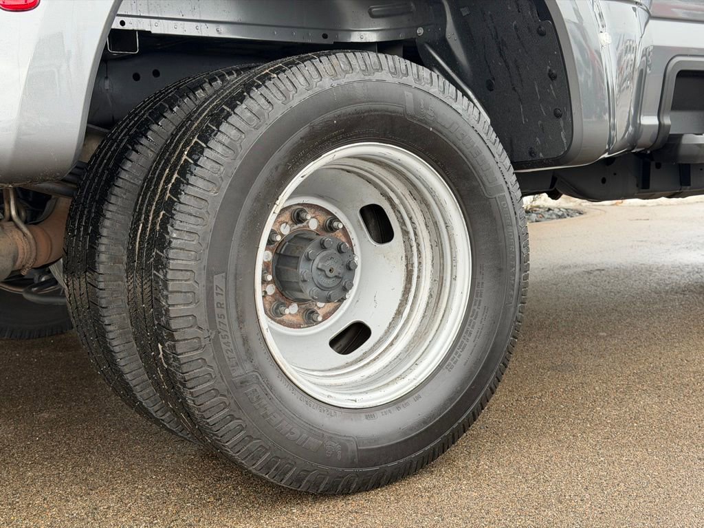 Used 2024 Ford F350 XLT image 21