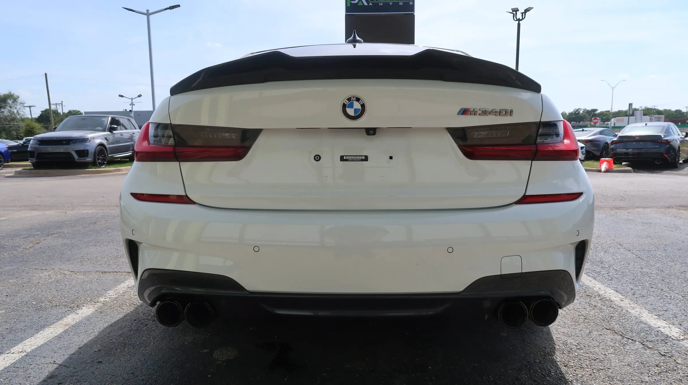 Used 2022 BMW M340i RWD image 9