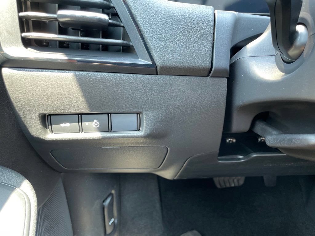 New 2026 Nissan Sentra SV w/ SV Convenience Package FWD image 20