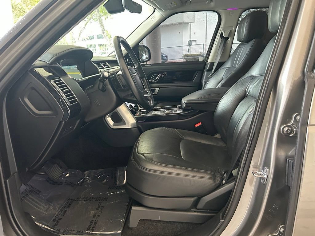 Used 2019 Land Rover Range Rover Supercharged AWD/4WD image 5