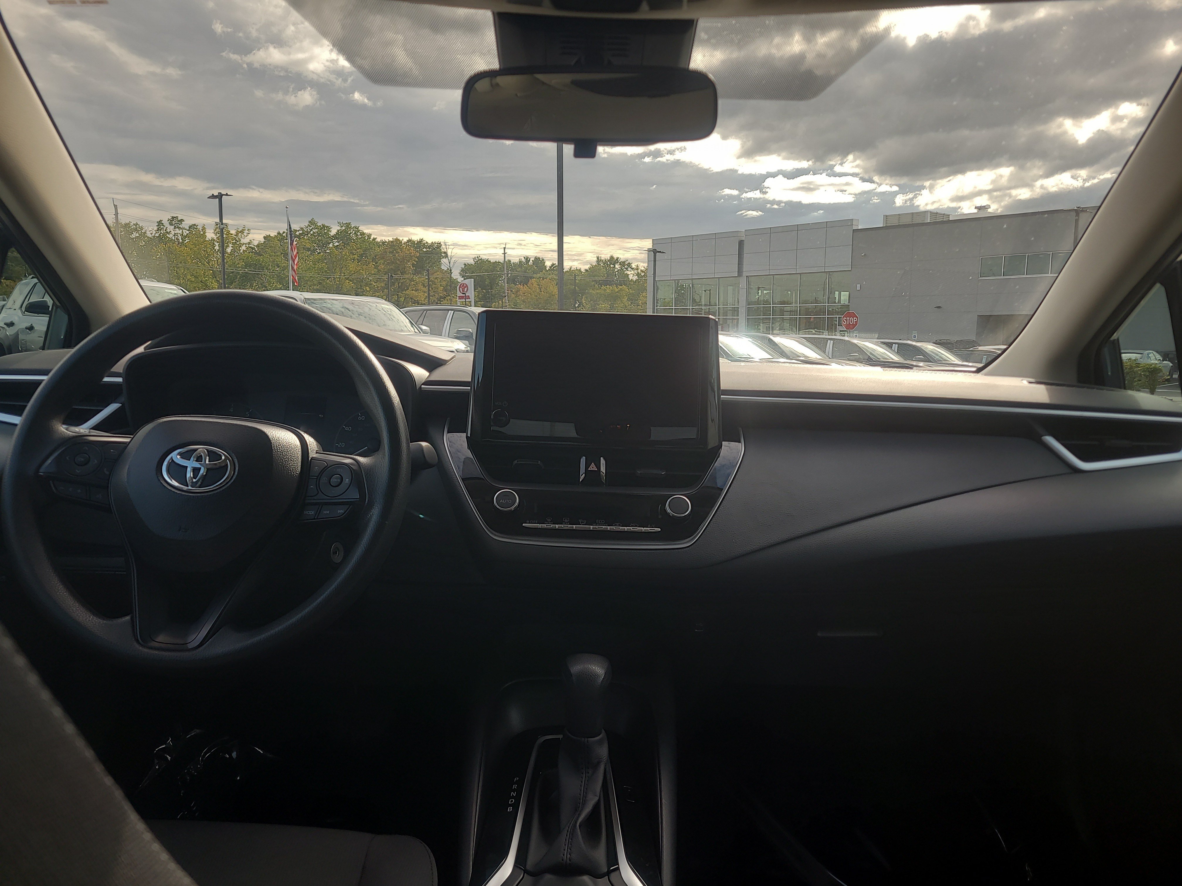 Certified 2025 Toyota Corolla LE FWD image 18