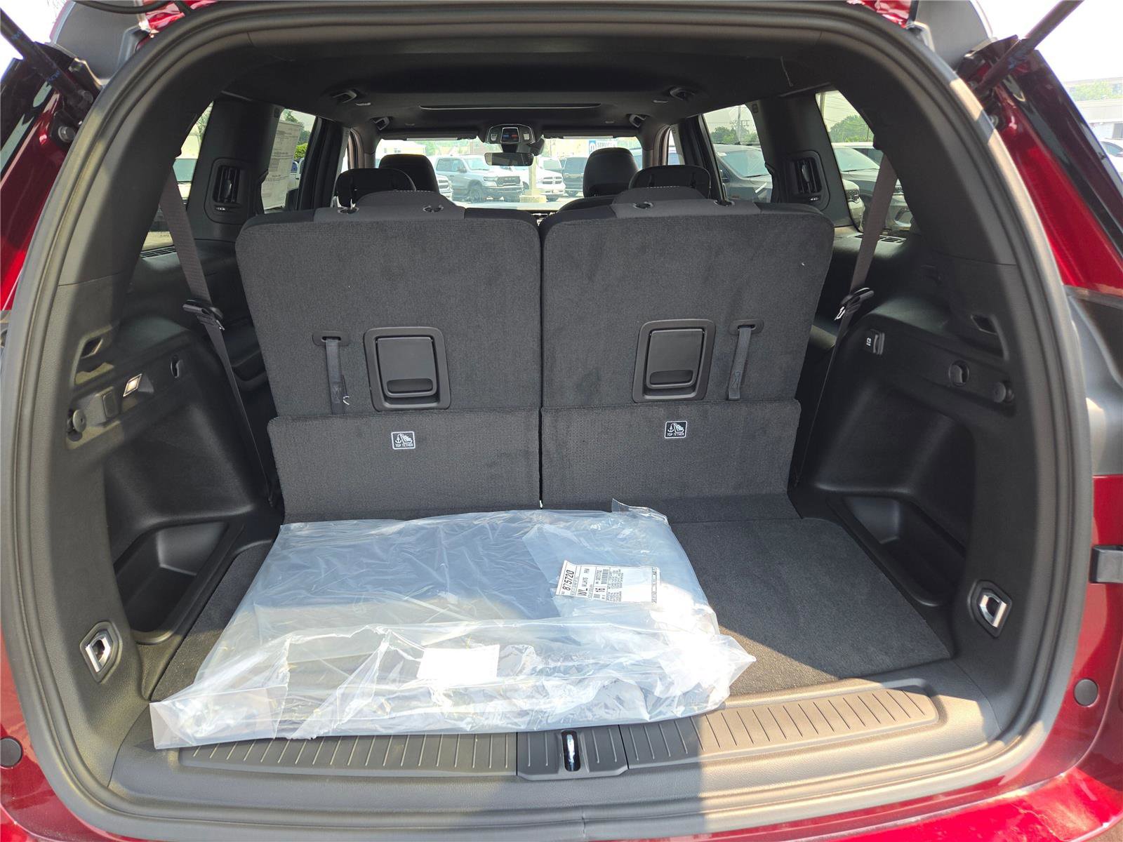 New 2025 Jeep Grand Cherokee L Laredo w/ Luxury Tech Group I image 20