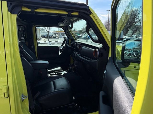 Used 2023 Jeep Gladiator Mojave w/ Cold Weather Group image 28