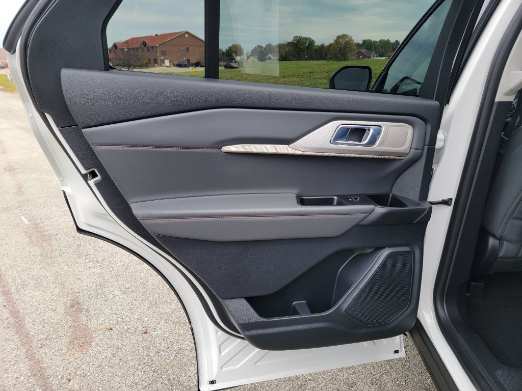New 2026 Ford Explorer Active image 30